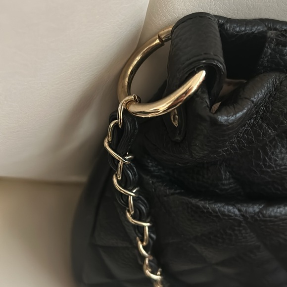 Gunas - black and gold handbag and wallet set. Vegan. Quilted design. - Picture 8 of 16